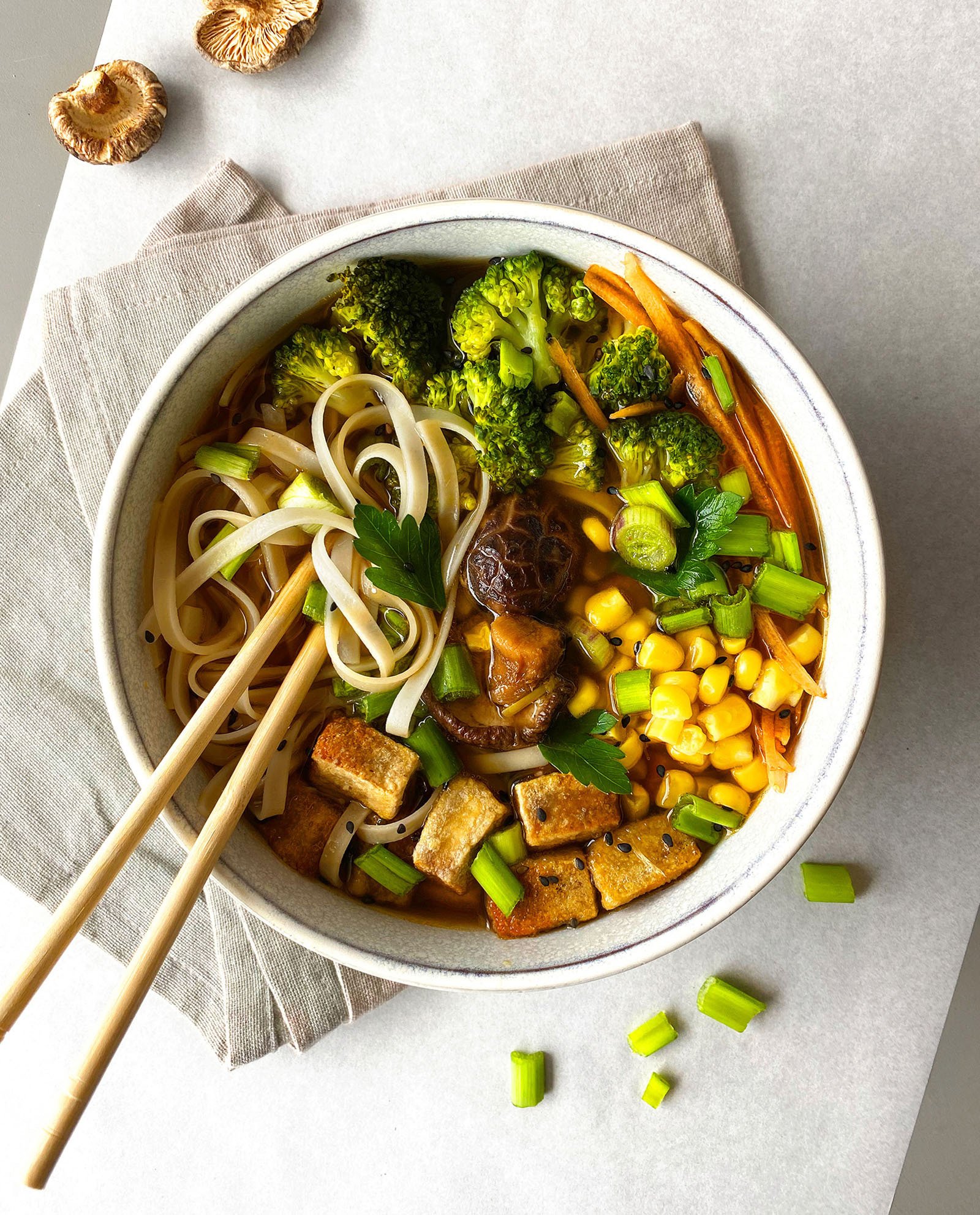 vegan-ginger-miso-noodle-soup