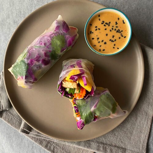fresh-spring-rolls-with-tempeh-and-peanut-sauce