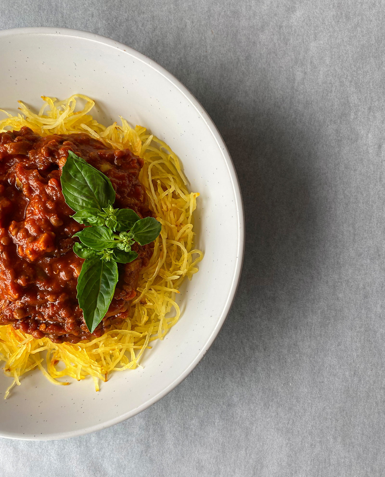 spaghetti-squash-with-easy-lentil-bolognese