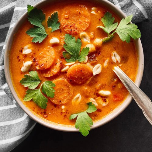 Cozy-peanut-carrot-and-chickpea-soup